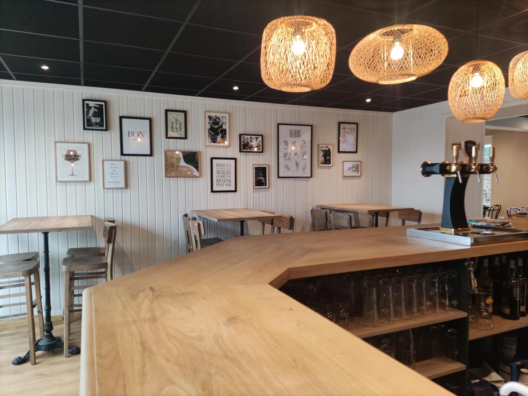 Le Bistro Otel Olemps Dış mekan fotoğraf